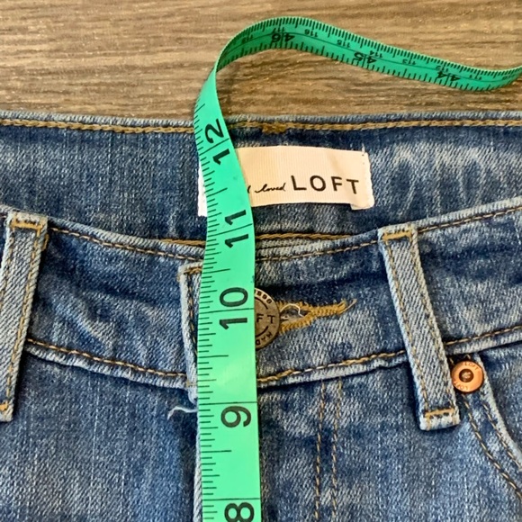 Adorable Loft Cutoff Denim Shorts- like new! Size 28 - Picture 8 of 10